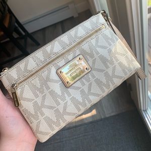 Michael Kors wristlet